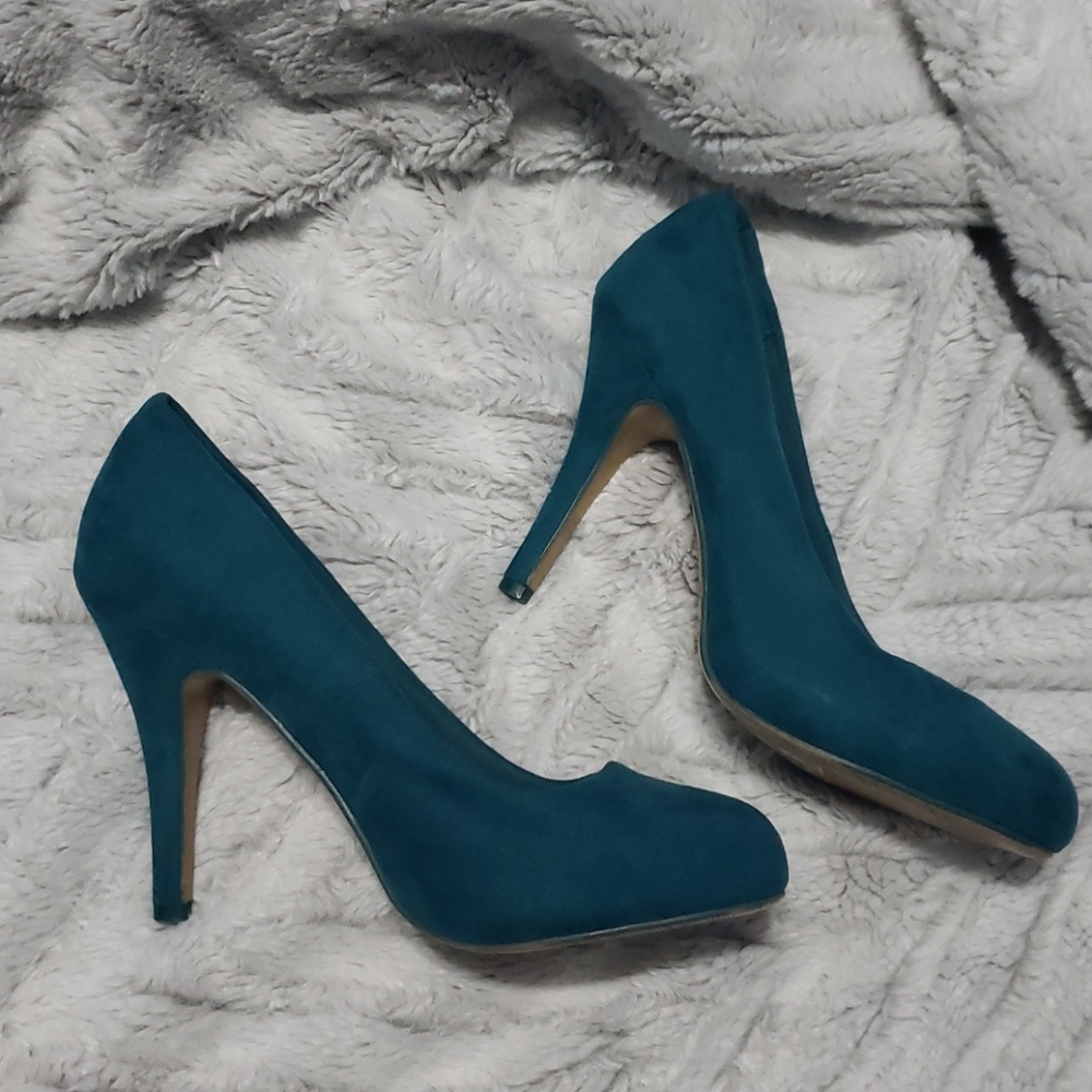 Emerald green suede high heels pumps size 6